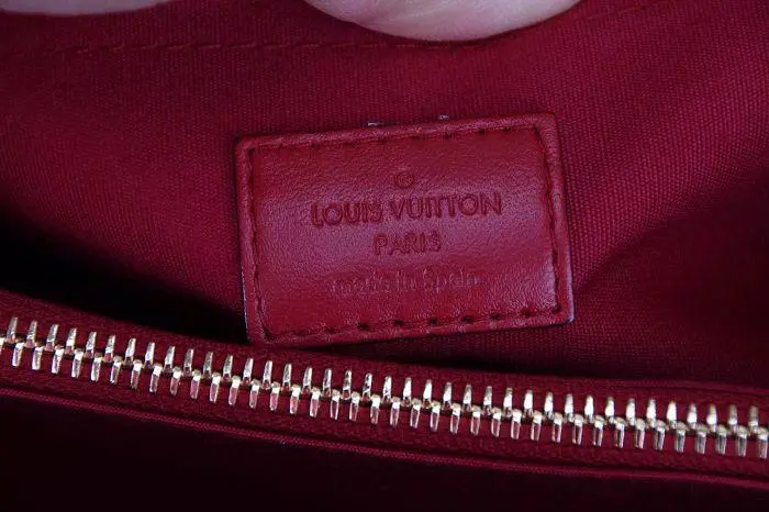 2015 monogram vernis montaigne mm cherry m50167 2
