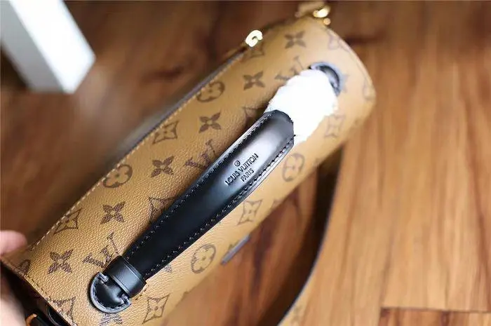 2016 premium monogram canvas pochette metis handbag m41465 10 2016 premium monogram canvas pochette metis handbag m41465 10
