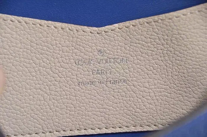 2016 premium soft leather lockme ii wallet 2 colors m62328 2