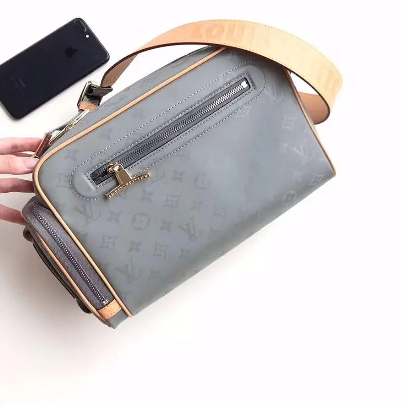 2018 men camera bag monogram titanium m43884 2 2018 men camera bag monogram titanium m43884 2