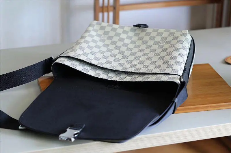 2018 men house damier cobalt matchpoint messenger bag n40019 5 2018 men house damier cobalt matchpoint messenger bag n40019 5