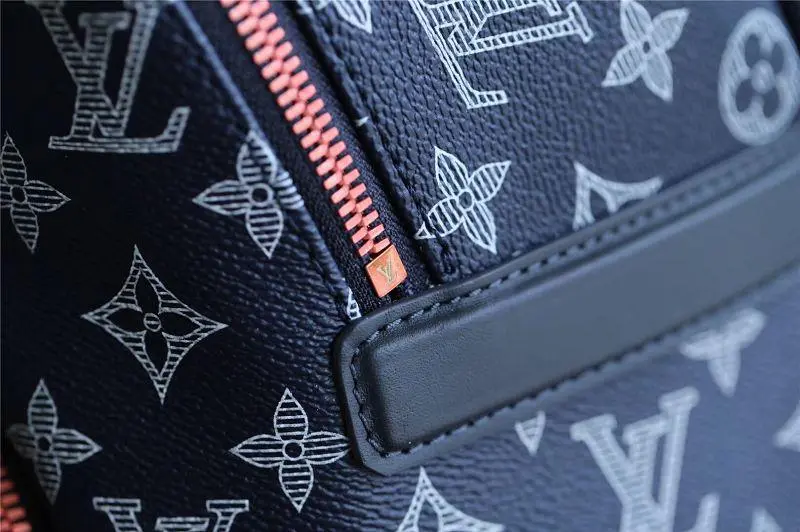 2018 men lv signature premium monogram eclipse apollo backpack m43676 5 2018 men lv signature premium monogram eclipse apollo backpack m43676 5