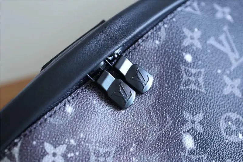 2018 men monogram galaxy discovery bumbag m44444 6