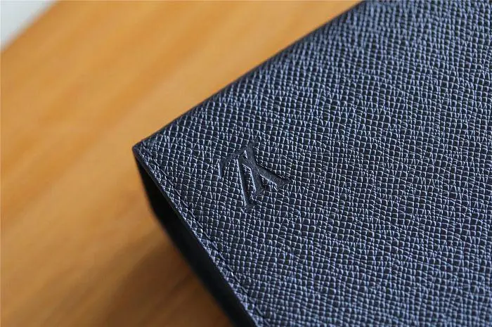 2018 men pochette voyage gm taiga leather m30043 6 2018 men pochette voyage gm taiga leather m30043 6