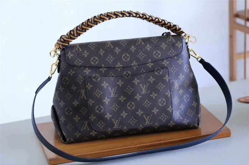 2018 premium monogram beaubourg mm m43953 4 2018 premium monogram beaubourg mm m43953 4