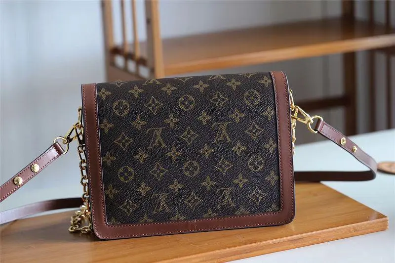 2018 premium monogram canvas pochette metis bag m43599 4