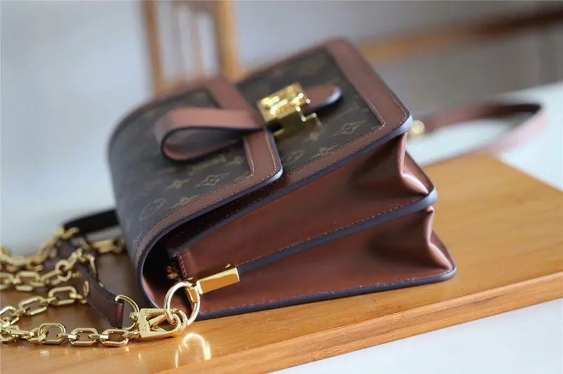 2018 premium monogram canvas pochette metis bag m43599 5