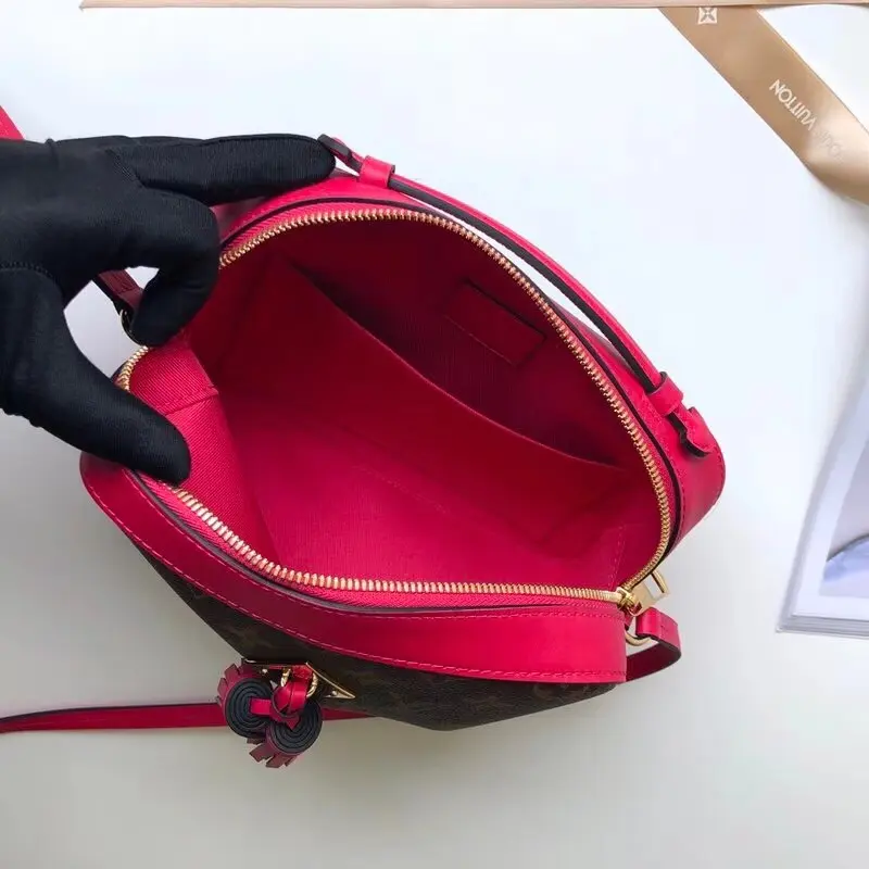 2018 premium monogram canvas saintonge handbag freesia m43557 2 2018 premium monogram canvas saintonge handbag freesia m43557 2