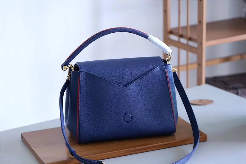 2018 premium monogram double v bag m55022 hlm54437 4