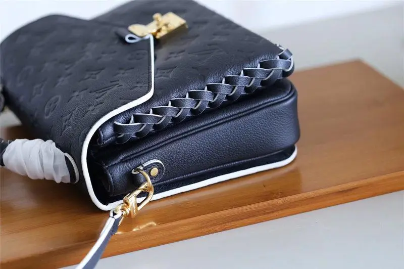 2018 premium monogram empreinte pochette metis m43942 5 2018 premium monogram empreinte pochette metis m43942 5