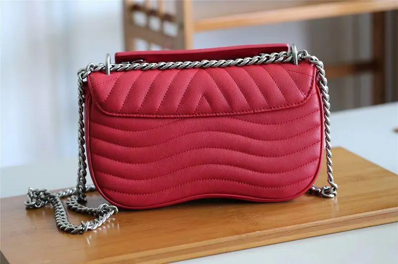 2018 premium new wave chain bag mm scarlet red ecarlate m51943 3 2018 premium new wave chain bag mm scarlet red ecarlate m51943 3