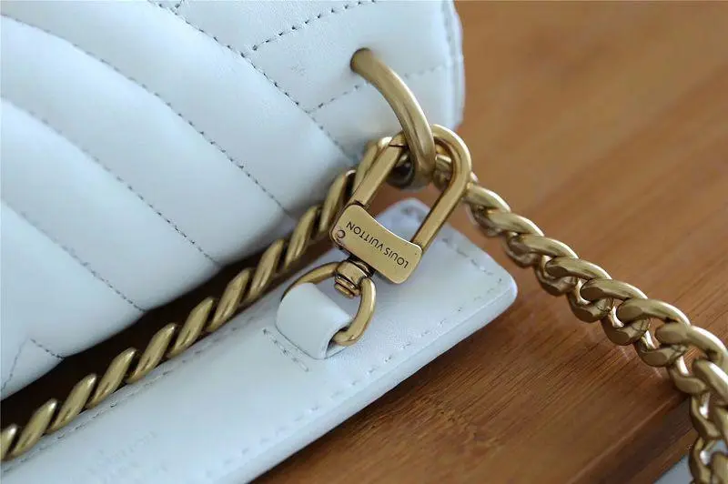 2018 premium new wave chain bag mm soft white snow m51945 8 2018 premium new wave chain bag mm soft white snow m51945 8