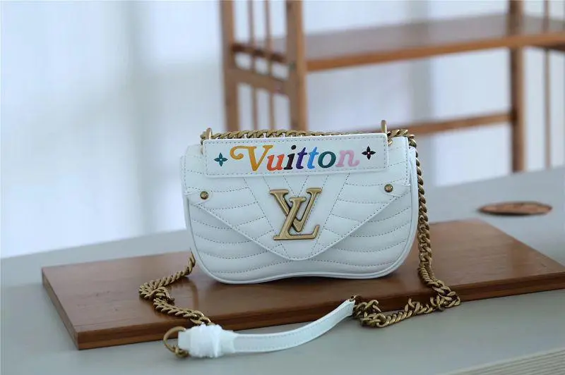 2018 premium new wave chain bag pm soft white snow m51935 1 2018 premium new wave chain bag pm soft white snow m51935 1