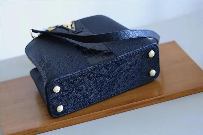 2018 premium python capucines bb m94518 5