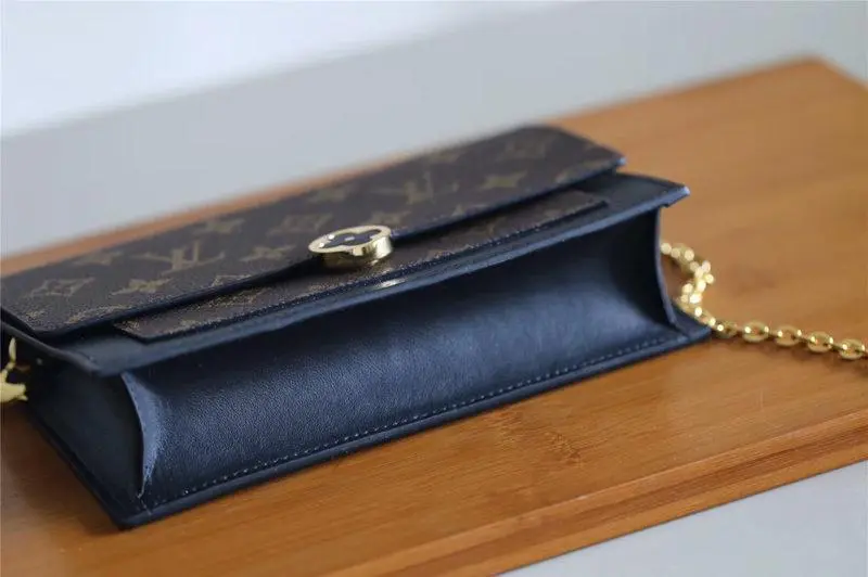 2019 cruise flore chain wallet black m67407 6