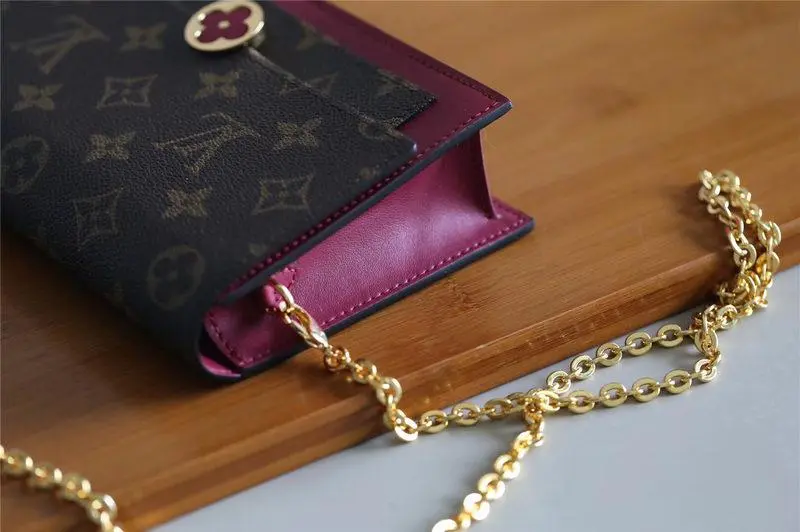 2019 cruise flore chain wallet lie de vin m67404 5