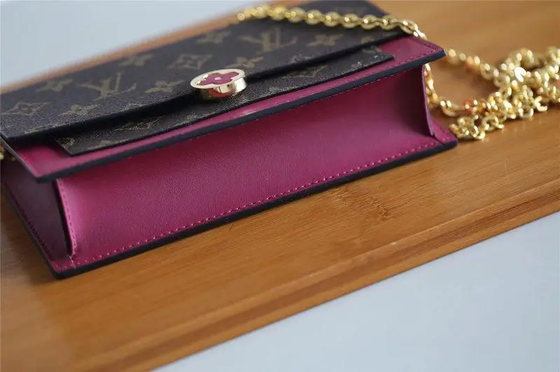 2019 cruise flore chain wallet lie de vin m67404 6