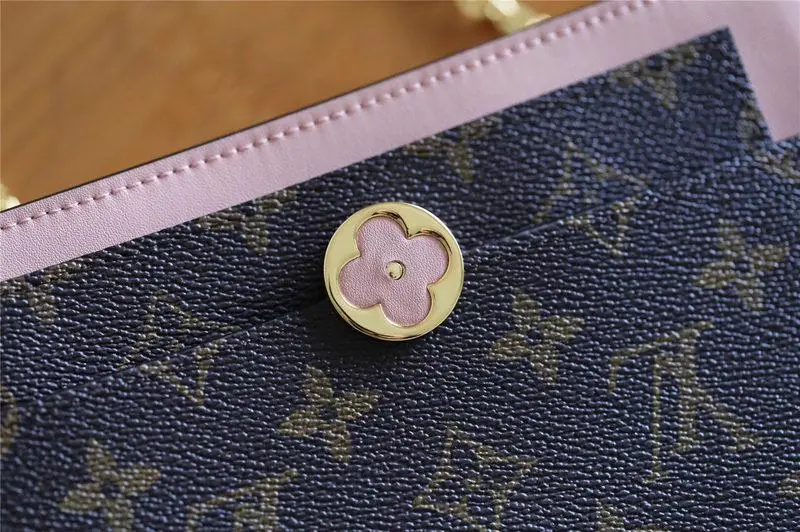 2019 cruise flore chain wallet magnolia m67405 8