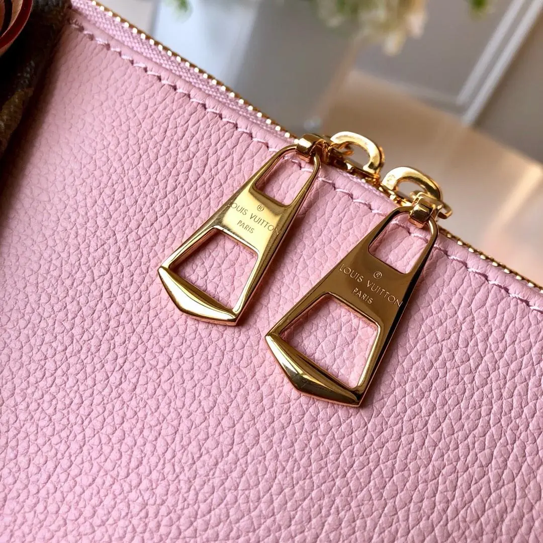 2019 cruise monogram canvas v tote bb m43967 4