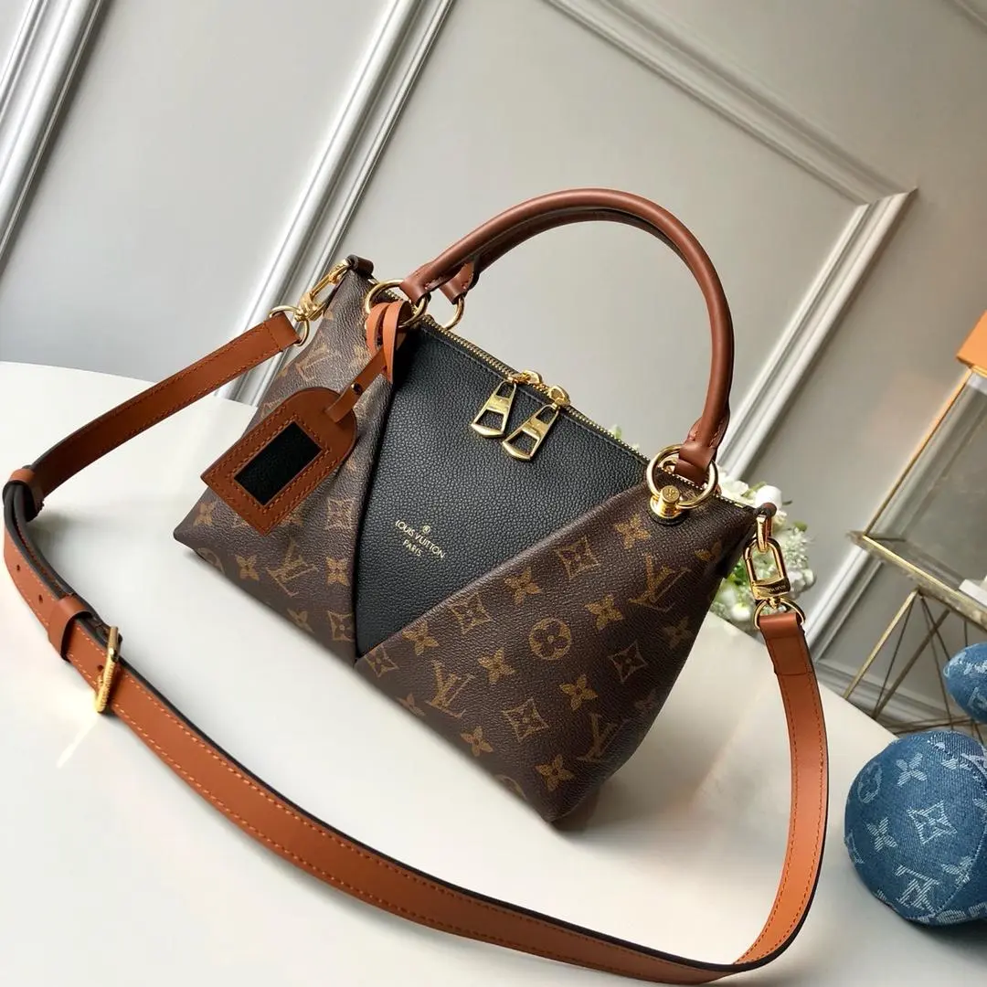 2019 cruise monogram canvas v tote bb m43976 1 2019 cruise monogram canvas v tote bb m43976 1