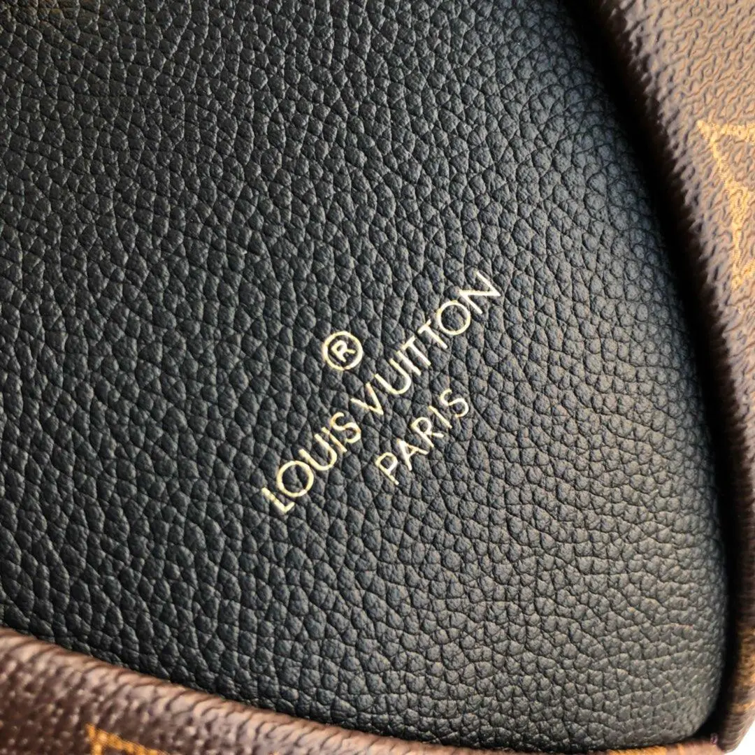 2019 cruise monogram canvas v tote bb m43976 4