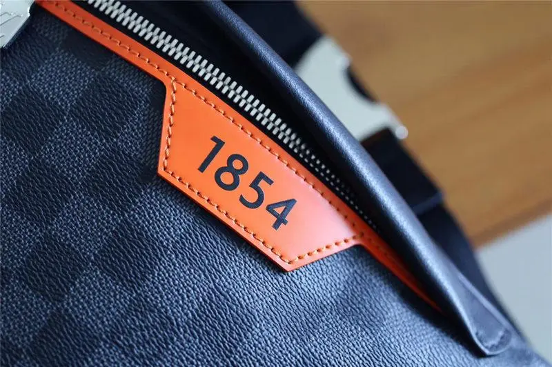 2019 damier cobalt bumbag n44445 5