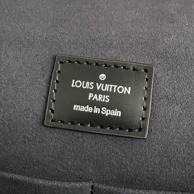 2019 epi inspires nicolas ghesquiere cluny mm noir m41302 2 2019 epi inspires nicolas ghesquiere cluny mm noir m41302 2