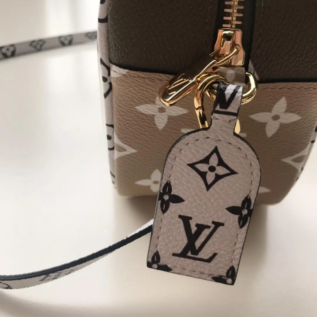 2019 giant mini monogram canvas beach pouch kaki m67610 7 2019 giant mini monogram canvas beach pouch kaki m67610 7