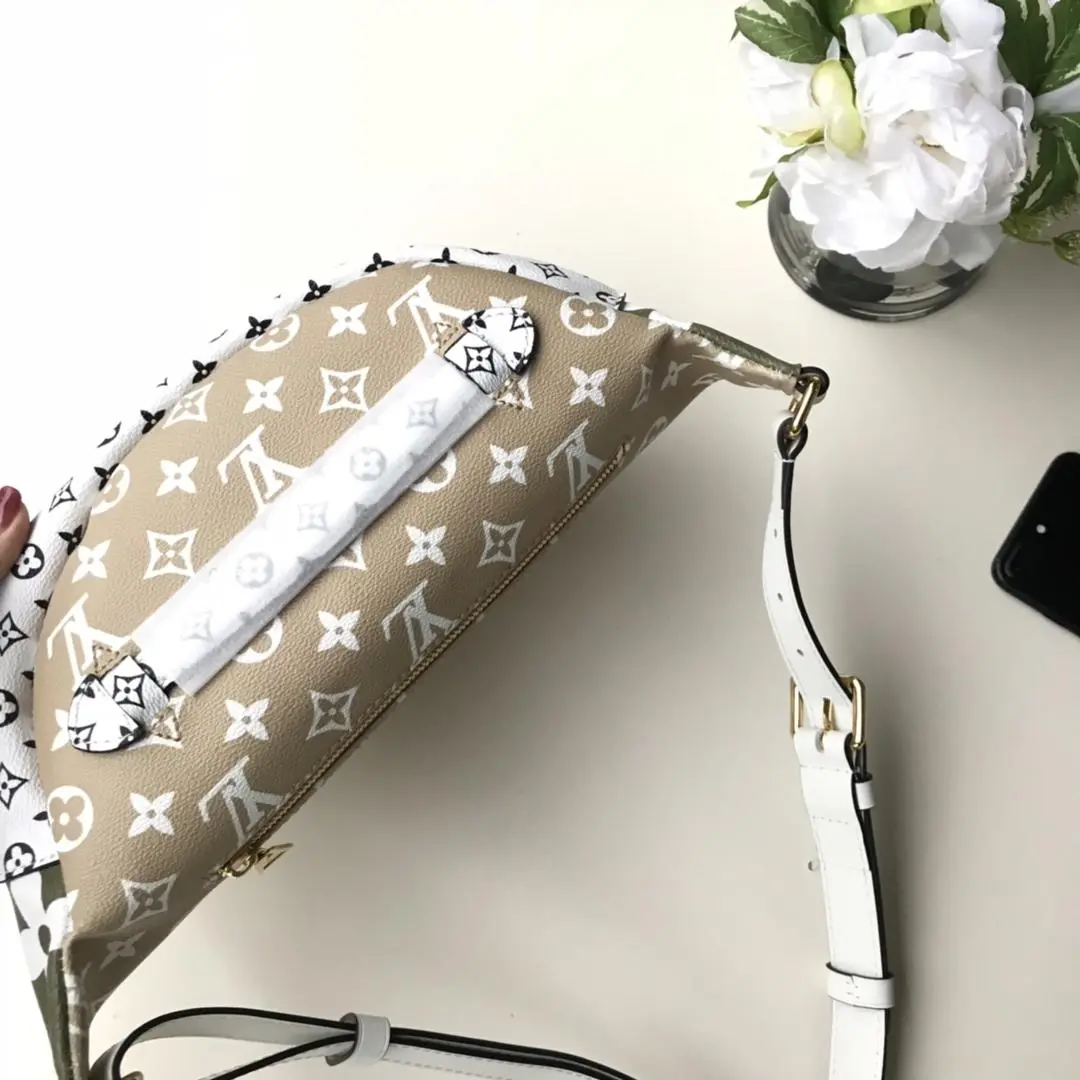 2019 giant mini monogram canvas bumbag kaki m44611 5