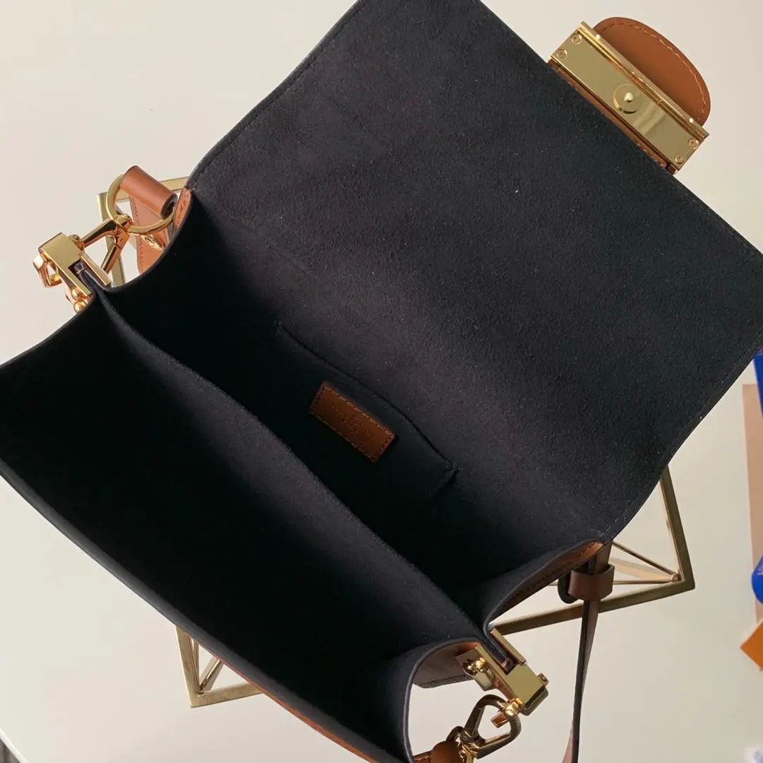 2019 mini dauphine blackberry snow m53806 10