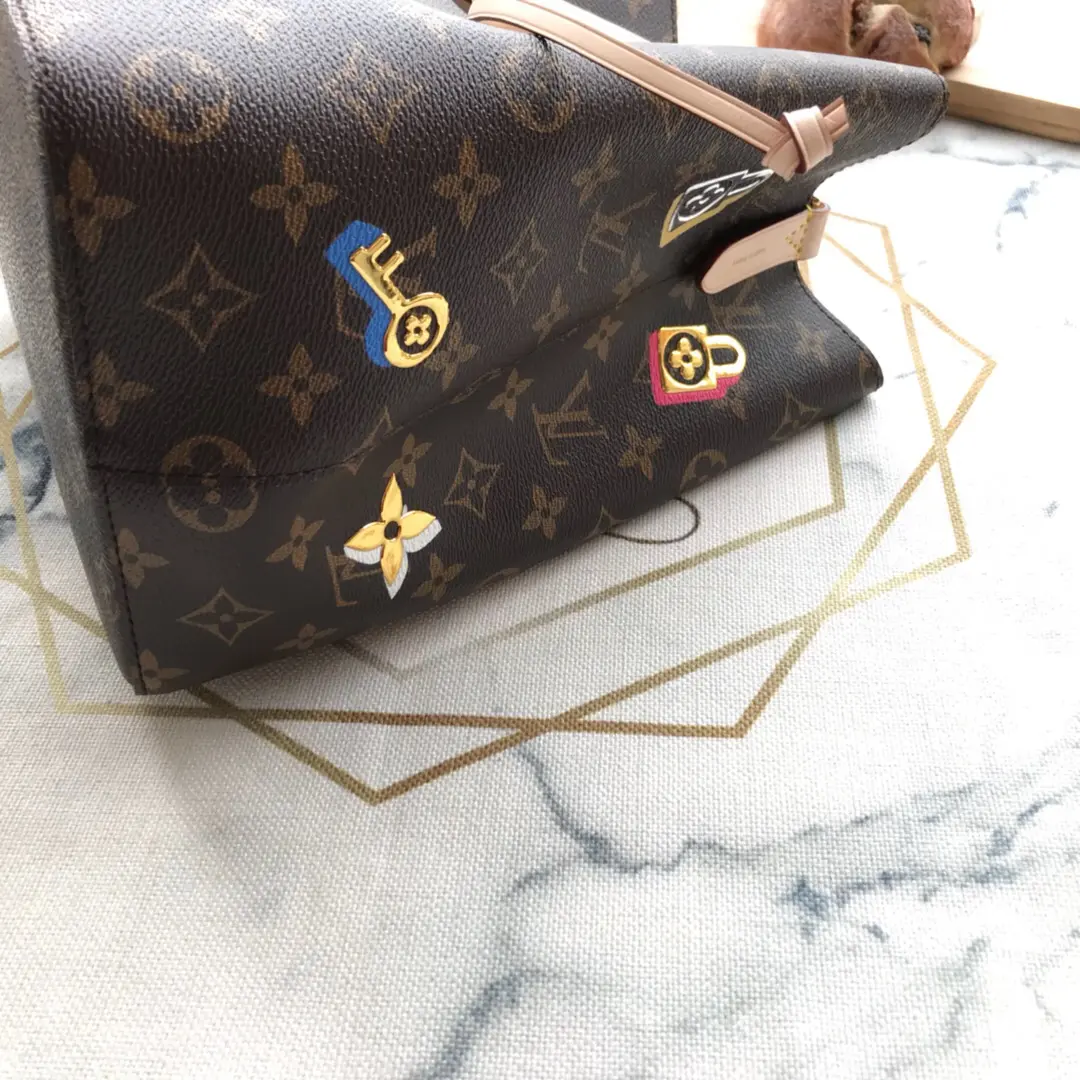 2019 monogram canvas neonoe bucket bag m44369 4 2019 monogram canvas neonoe bucket bag m44369 4