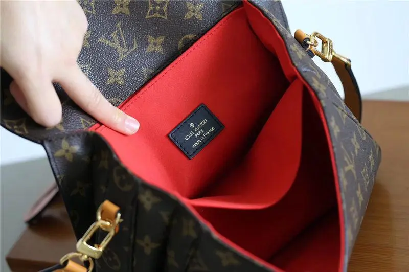 2019 monogram canvas pochette metis m43984 2 2019 monogram canvas pochette metis m43984 2