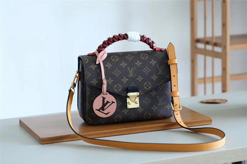 2019 monogram canvas pochette metis m43984 3 2019 monogram canvas pochette metis m43984 3
