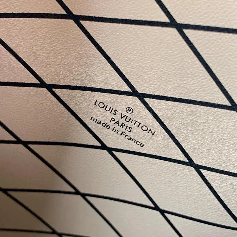 2019 monogram lv pop trunk clutch blue m55456 2