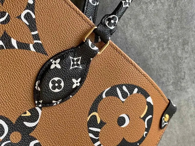 2019 monogram motif onthego tote bag ivoire m44675 2