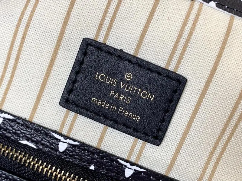 2019 monogram neverfull mm ivoire m44716 2 2019 monogram neverfull mm ivoire m44716 2