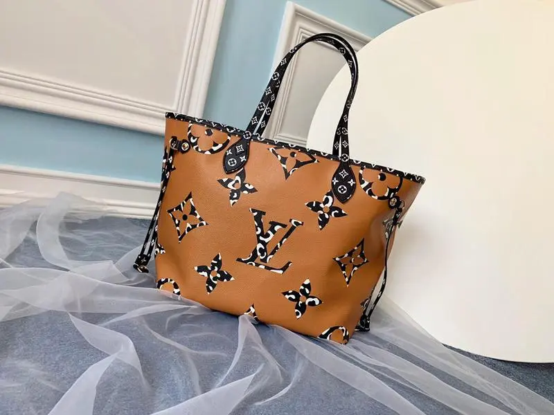 2019 monogram neverfull mm ivoire m44716 5 2019 monogram neverfull mm ivoire m44716 5