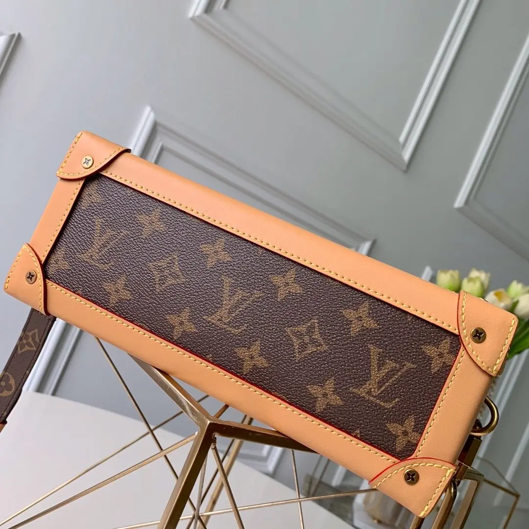 2019 monogram soft trunk m44660 7