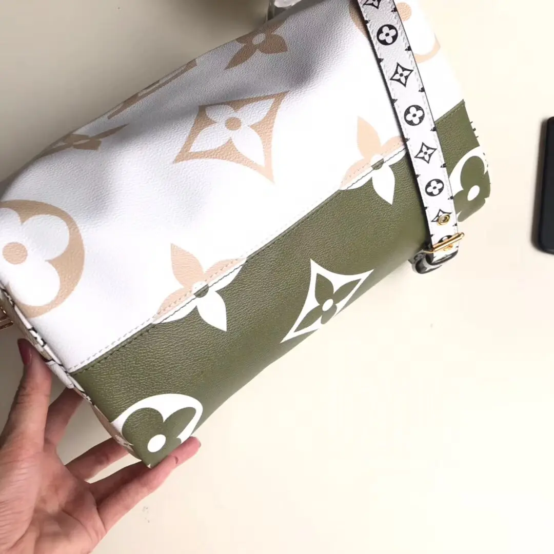 2019 monogram speedy bandouliere 30 creme m44572 2 2019 monogram speedy bandouliere 30 creme m44572 2