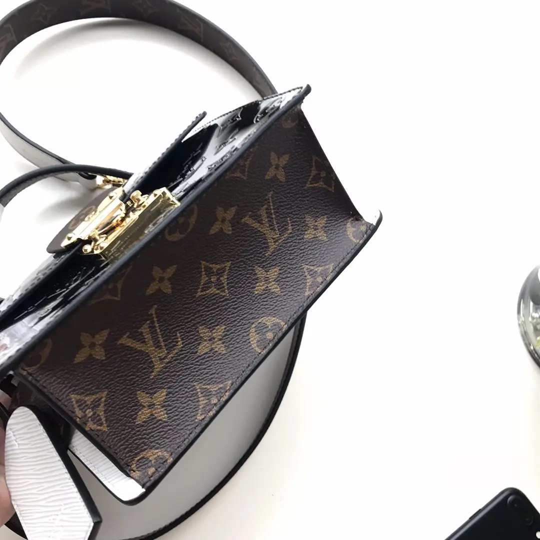 2019 monogram vernis spring street black m90375 4