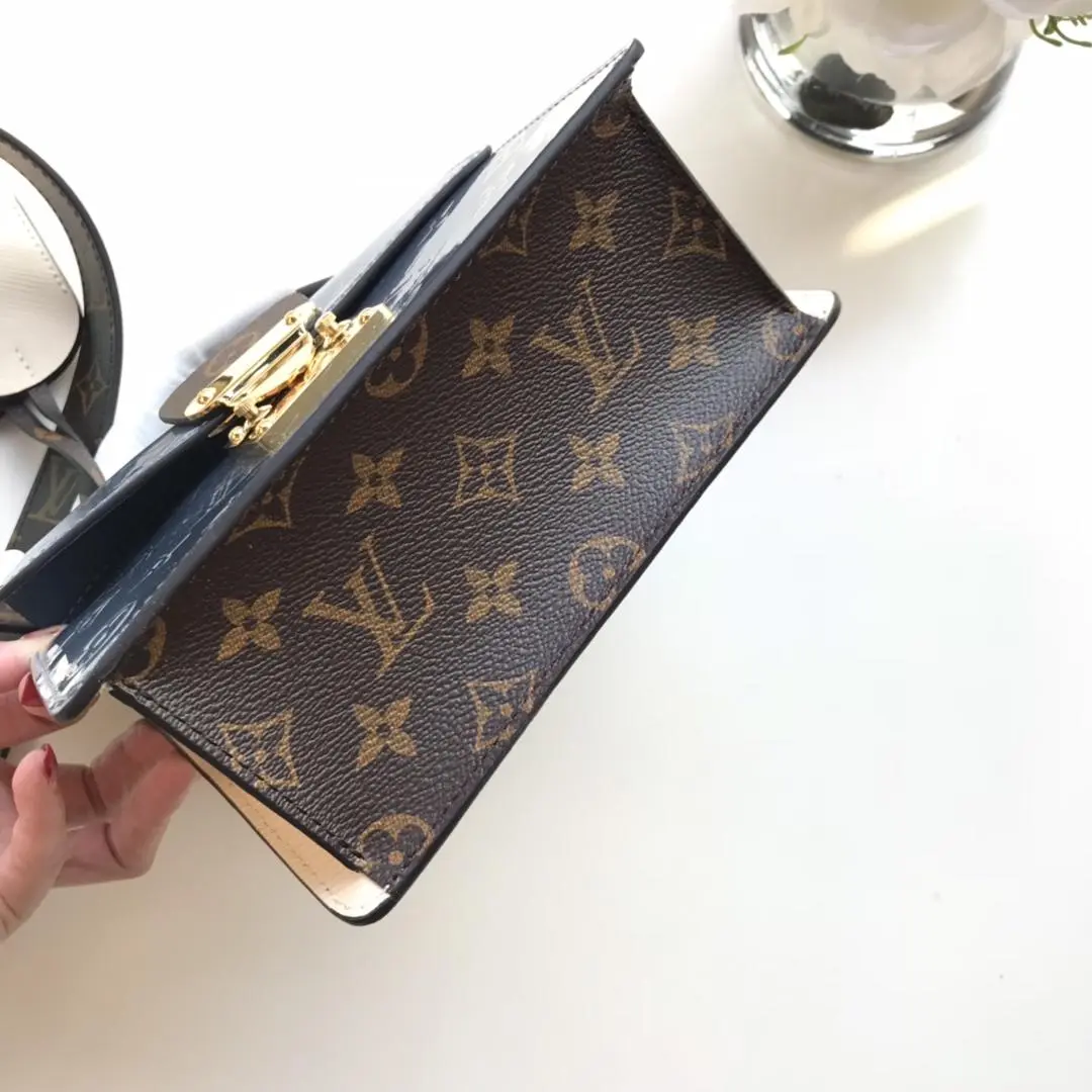 2019 monogram vernis spring street bleu jean m90373 7