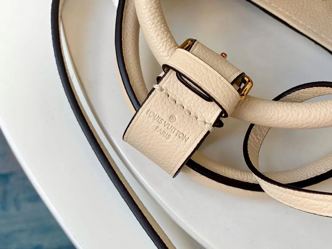 2019 montaigne bb creme m44607 10