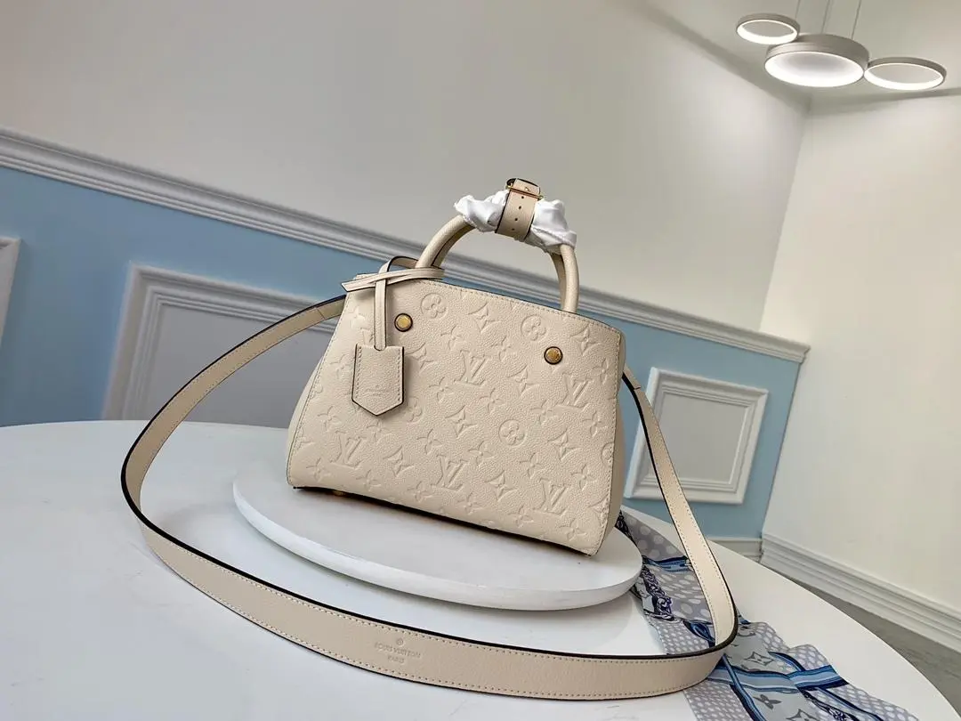 2019 montaigne bb creme m44607 5
