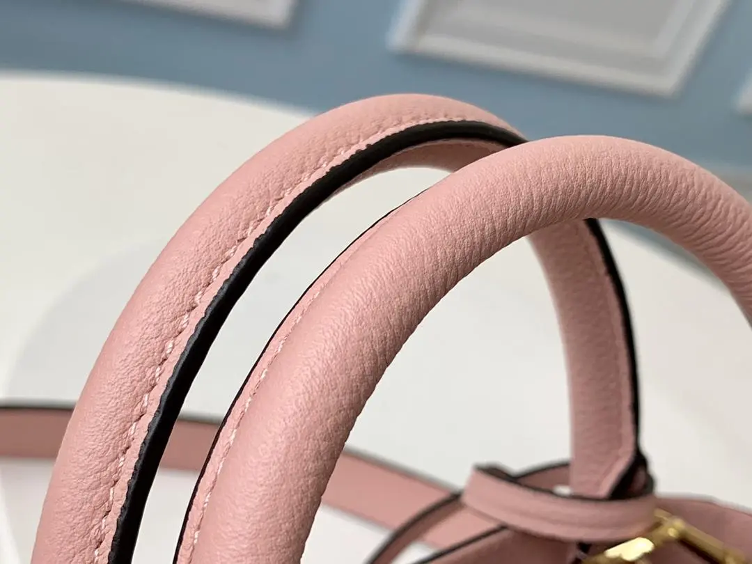 2019 montaigne bb rose poudre m44123 8