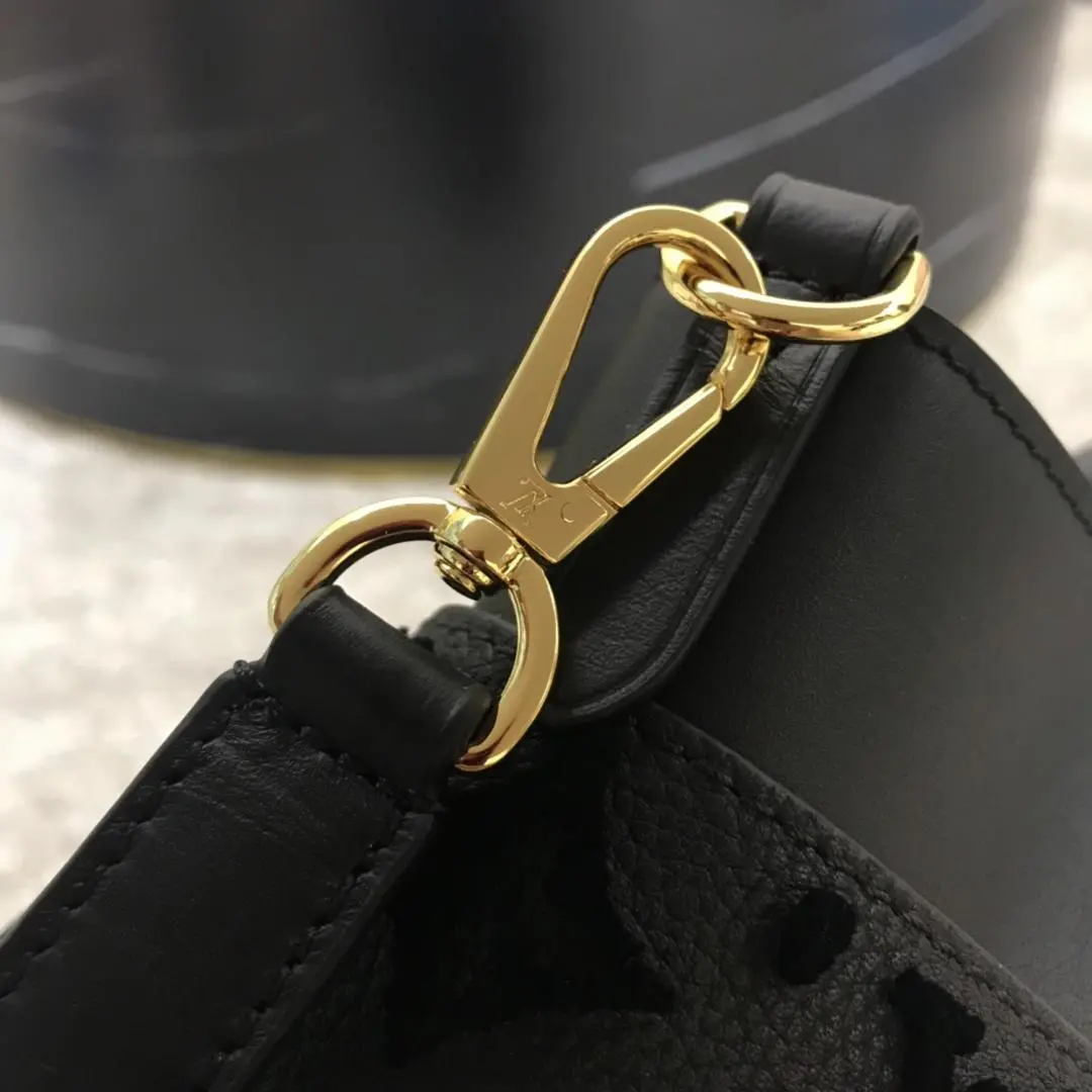 2019 nappa softy on my side black m53826 8