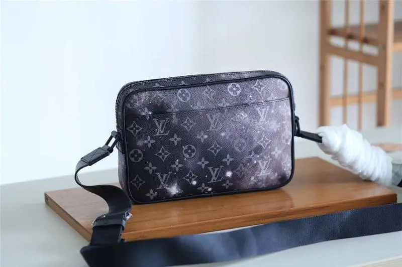2019 spring men monogram galaxy alpha messenger bag m44165 4