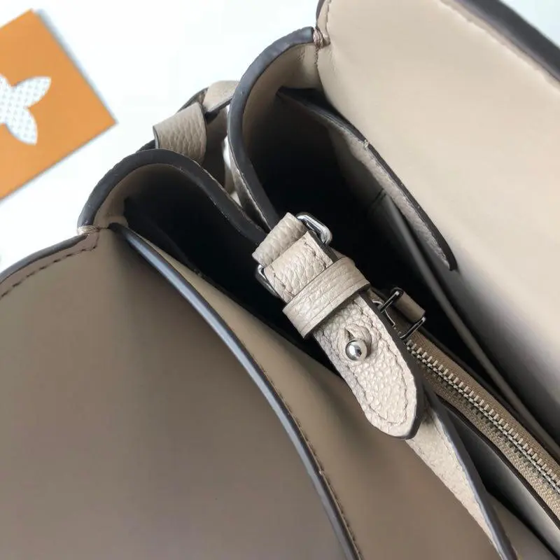2019 veau nuage milla mm handbag tourterelle m51685 2 2019 veau nuage milla mm handbag tourterelle m51685 2