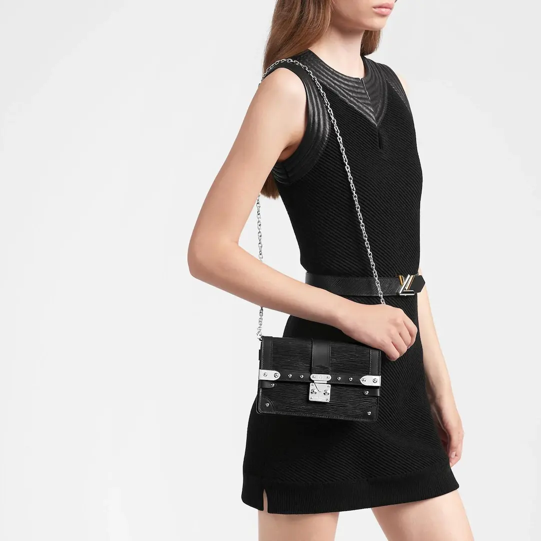 2020 epi cowhide trunk chain wallet black m67507 3
