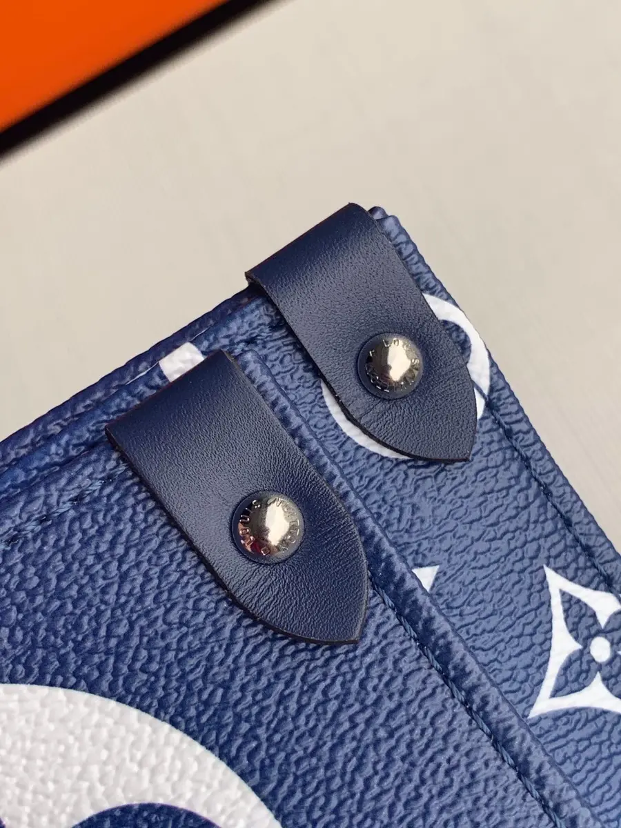 2020 lv escale onthego gm blue m45120 7