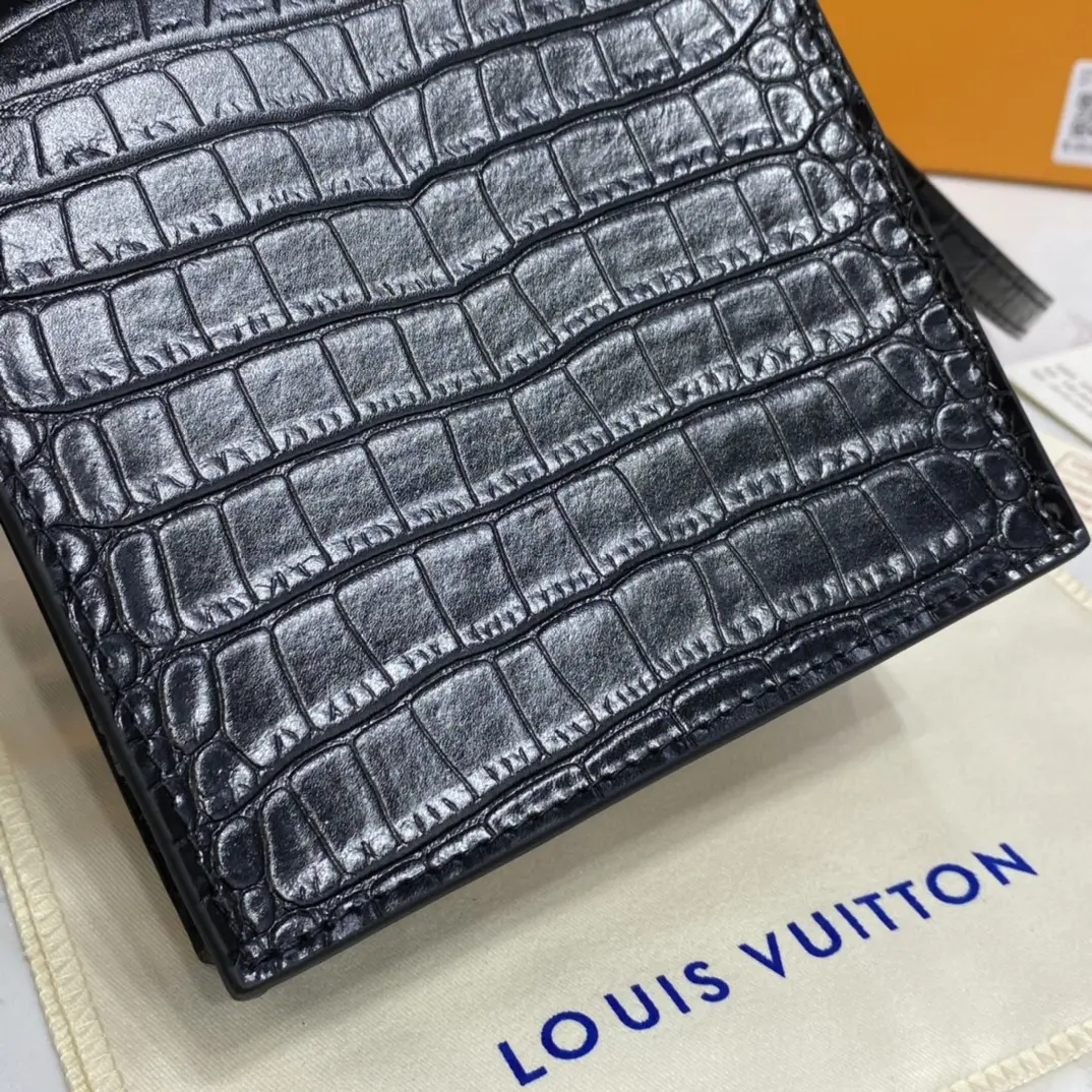 brilliant alligator leather petit sac plat bag black n99487 black 6